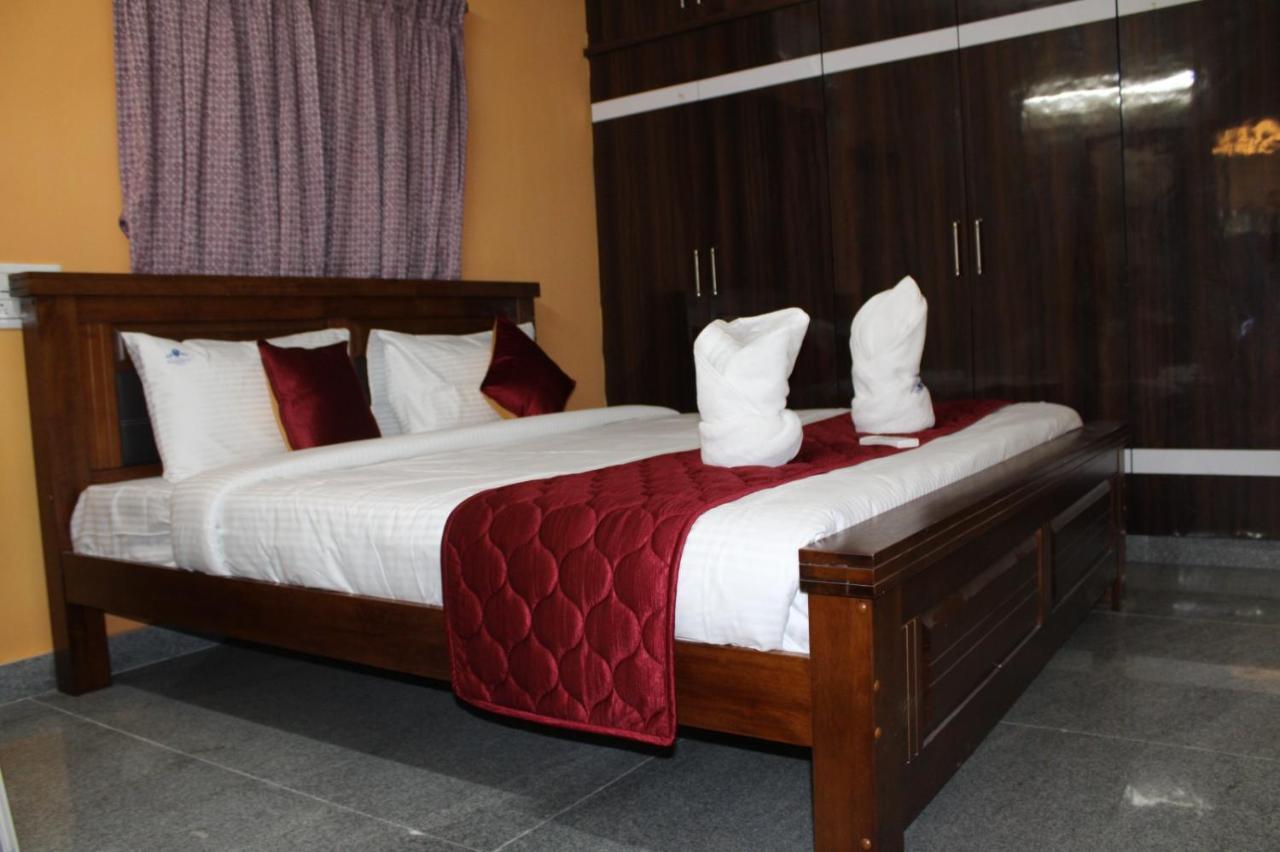 Servostay Tirupati New Luxurious Fully Furnished Flats Екстериор снимка